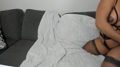 lisaloves6ix9 online show from January 9, 2025, 8:03 am