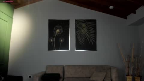 LISA MONROE online show from March 9, 2025, 11:36 am