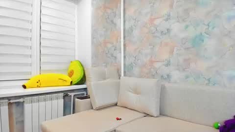 Lisasimsxs online show from December 20, 2024, 1:36 am