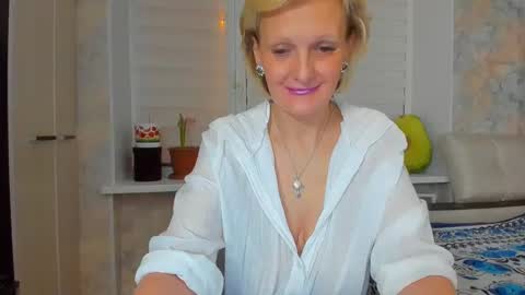 Lisasimsxs online show from March 8, 2025, 12:22 am