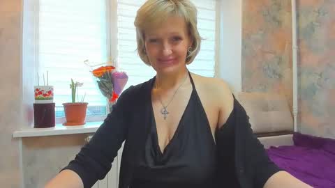Lisasimsxs online show from March 9, 2025, 1:37 pm