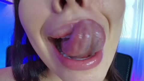 Lisbet online show from January 22, 2025, 10:05 pm