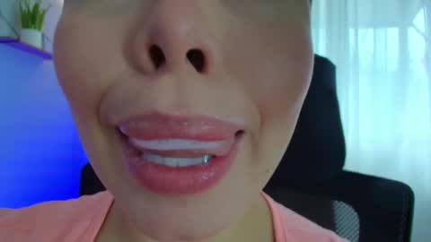 Lisbet online show from February 27, 2025, 2:32 pm