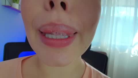 Lisbet online show from March 8, 2025, 2:30 pm