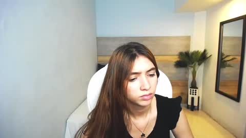 Liseth Fox online show from December 5, 2024, 8:11 pm