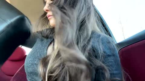 Lissa online show from February 14, 2026, 10:01 am