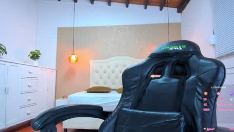 L I S S A  online show from January 28, 2025, 6:49 am