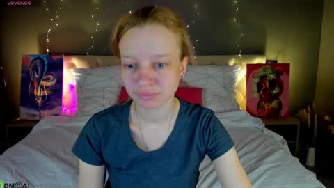 Snapshot of lissa_kitsune chatting on May 19, 2026, 1:11 am Lissa online show from May 19, 2026, 1:11 am