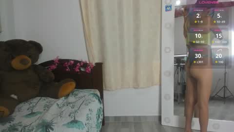 lissa_petitee online show from November 20, 2025, 9:53 am