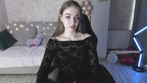 Lissa online show from April 7, 2026, 3:29 am