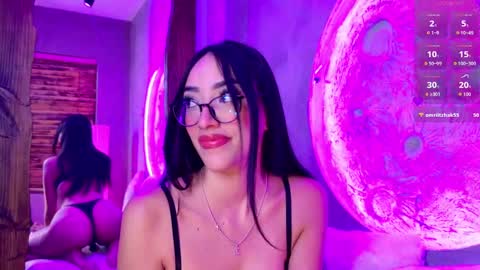 Isaa  online show from October 9, 2025, 10:02 am