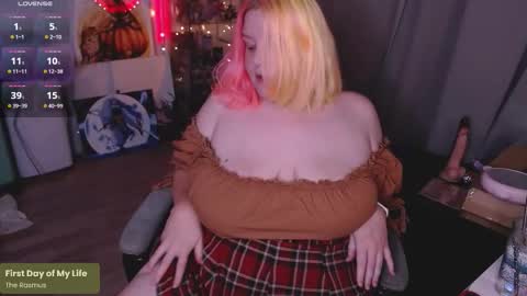 Lissa online show from October 11, 2025, 3:43 pm