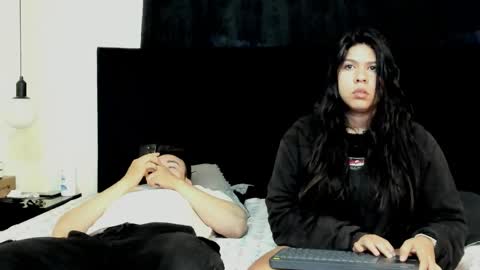 Natalia and alejandro online show from September 29, 2025, 10:53 am