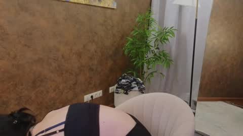 lissaros online show from March 10, 2025, 5:33 am