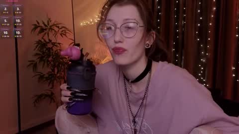 lissaros online show from December 14, 2025, 5:35 am