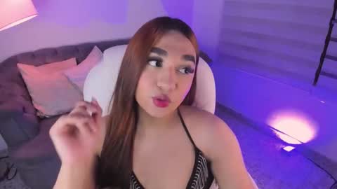 Lisssa online show from November 22, 2025, 7:35 pm