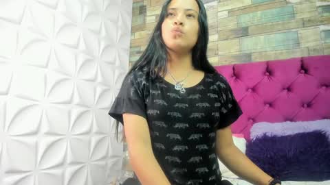 VANESSA online show from April 9, 2026, 1:27 pm