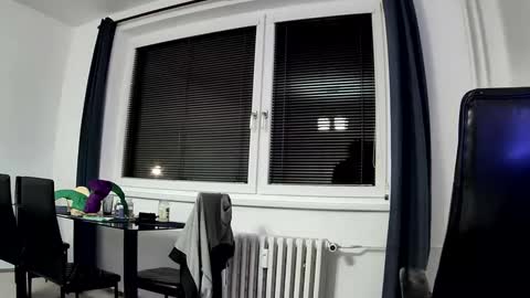 Little Cockie online show from January 5, 2025, 5:51 pm