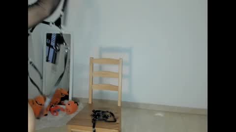 Snapshot of litlle_danni chatting on December 27, 2024, 11:21 pm Danni online show from December 27, 2024, 11:21 pm