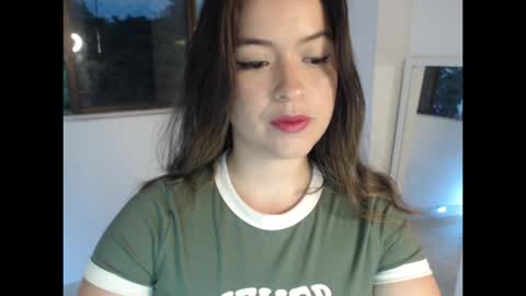 Snapshot of litlle_danni chatting on November 1, 2025, 10:56 pm Danni online show from November 1, 2025, 10:56 pm