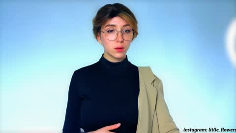 Lana online show from April 20, 2026, 4:59 am