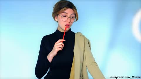 Lana online show from April 21, 2026, 4:30 am