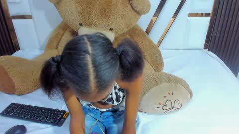 Snapshot of litte_ebony chatting on December 28, 2024, 6:40 pm Ashley online show from December 28, 2024, 6:40 pm