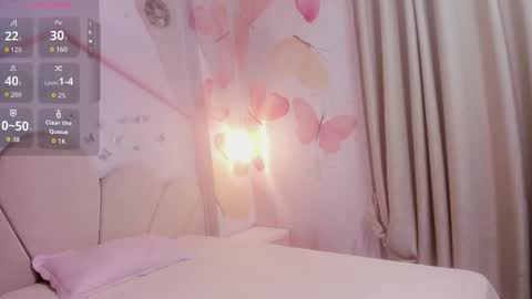 little__doll18 online show from November 27, 2025, 10:28 am