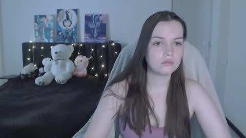 little__flowers online show from September 21, 2025, 7:21 am