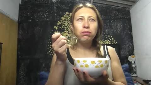 Diablita online show from April 22, 2026, 12:13 am