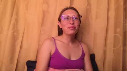 Snapshot of little_devil_diablita90 chatting on April 24, 2026, 4:53 pm Diablita online show from April 24, 2026, 4:53 pm
