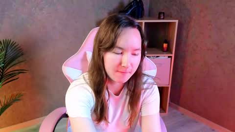 Snapshot of little_doll_meow chatting on April 28, 2026, 2:10 am Alexandra online show from April 28, 2026, 2:10 am