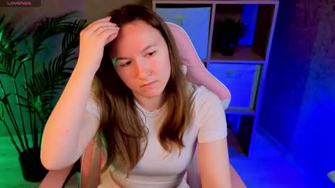 Snapshot of little_doll_meow chatting on May 29, 2026, 1:36 am Alexandra online show from May 29, 2026, 1:36 am