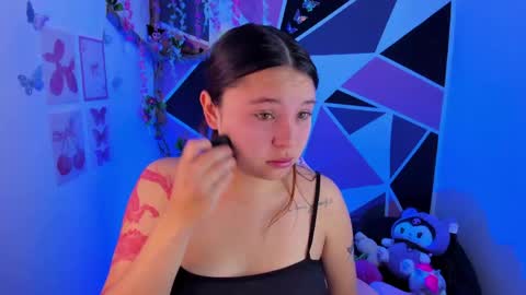 Snapshot of little_emma0 chatting on April 29, 2026, 1:04 pm Carol online show from April 29, 2026, 1:04 pm
