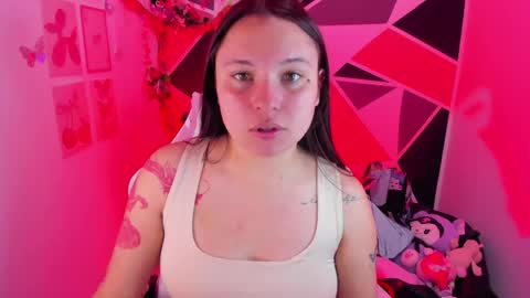 Snapshot of little_emma0 chatting on May 5, 2026, 3:42 pm Carol online show from May 5, 2026, 3:42 pm