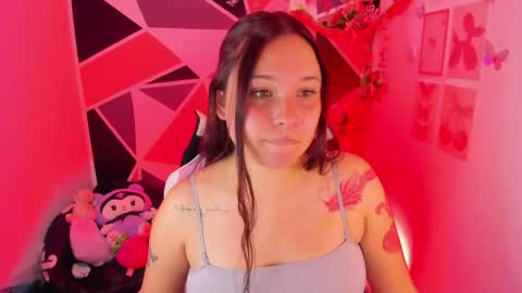 Snapshot of little_emma0 chatting on May 8, 2026, 2:28 am Carol online show from May 8, 2026, 2:28 am