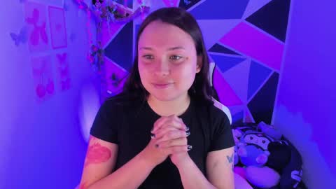 Snapshot of little_emma0 chatting on May 19, 2026, 4:46 pm Carol online show from May 19, 2026, 4:46 pm