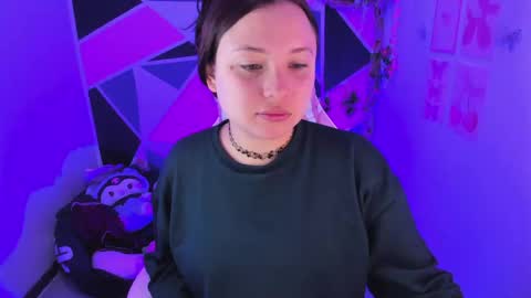 Snapshot of little_emma0 chatting on May 27, 2026, 6:05 pm Carol online show from May 27, 2026, 6:05 pm