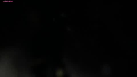 Izzi online show from December 8, 2024, 8:25 pm