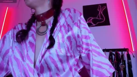 Snapshot of little_nauughty2 chatting on March 2, 2025, 10:38 pm Little Nauughty2 online show from March 2, 2025, 10:38 pm