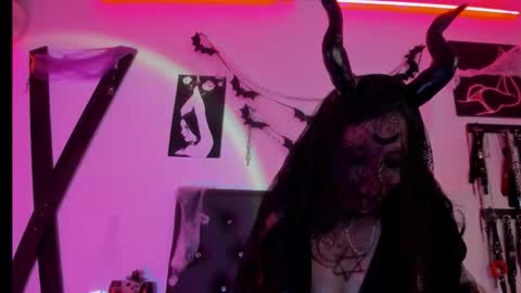 Snapshot of little_nauughty2 chatting on October 30, 2025, 3:13 pm Little Nauughty2 online show from October 30, 2025, 3:13 pm