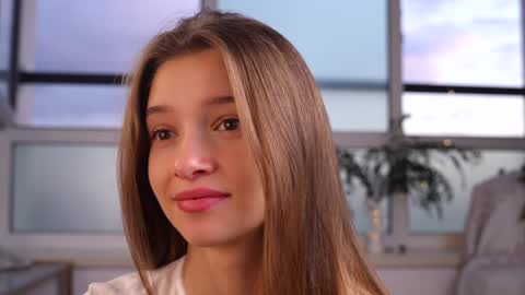 Kiki online show from September 8, 2025, 3:55 pm