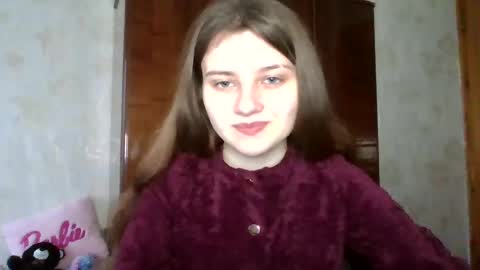 little_shygirl_ online show from January 27, 2025, 7:03 am