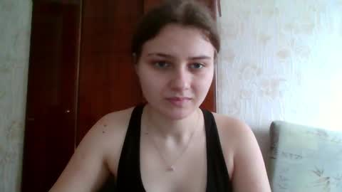 little_shygirl_ online show from January 30, 2025, 10:08 am