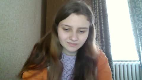 little_shygirl_ online show from February 4, 2025, 11:49 am