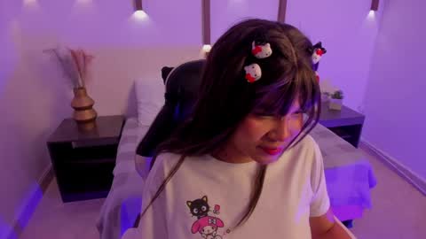 S U M I online show from May 23, 2026, 2:50 am