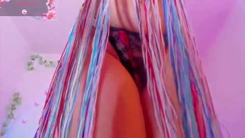 Tifanny online show from February 9, 2026, 2:21 pm