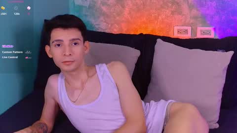 Juan Ferrer online show from October 3, 2025, 2:52 am