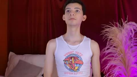 Snapshot of little_twiink chatting on May 7, 2026, 6:13 pm Juan Ferrer online show from May 7, 2026, 6:13 pm