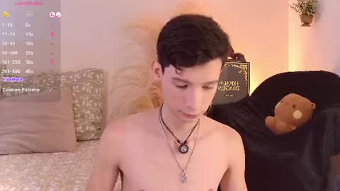 Snapshot of little_twiink chatting on July 17, 2026, 2:45 pm Juan Ferrer online show from July 17, 2026, 2:45 pm